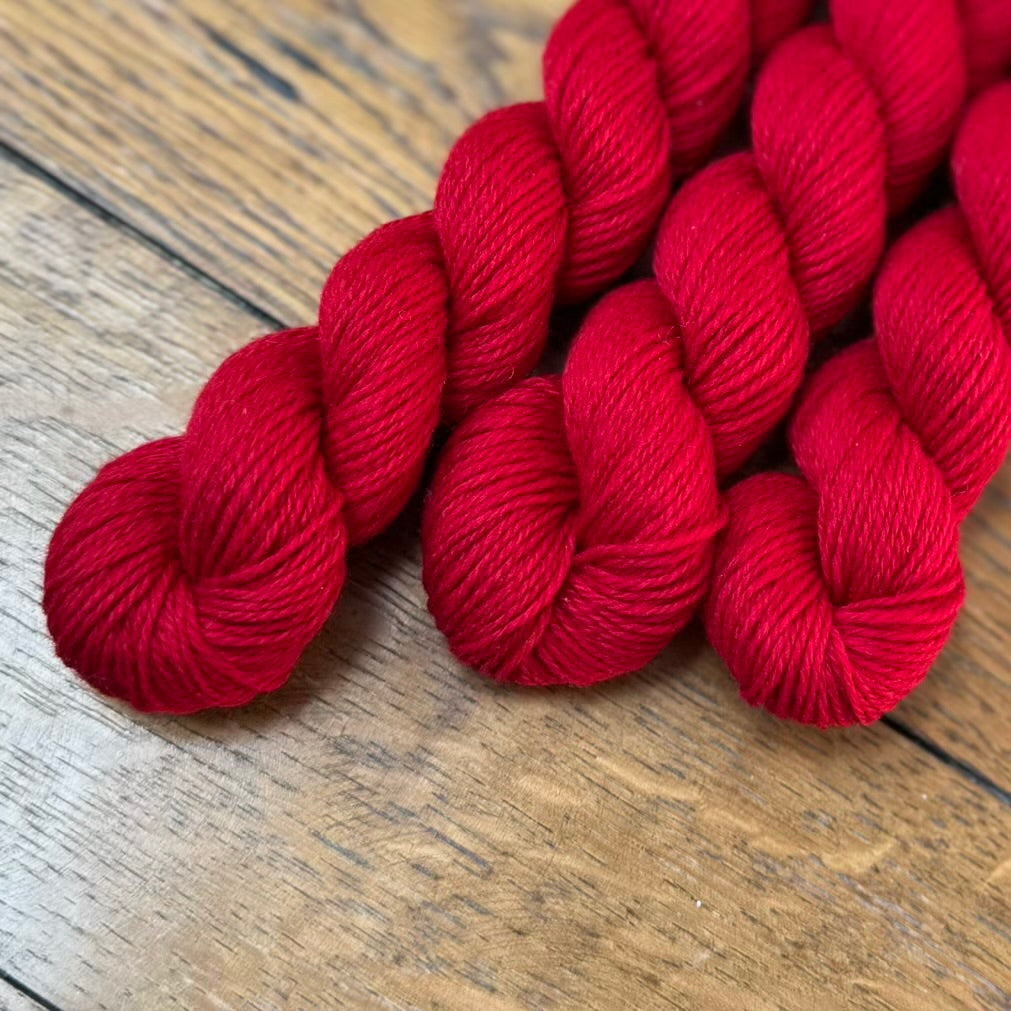 Wee County Yarns Kinross 4ply