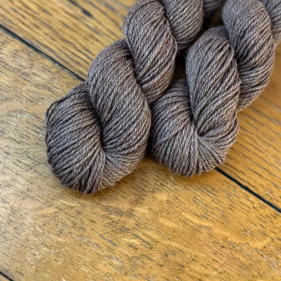 Wee County Yarns Kinross 4ply