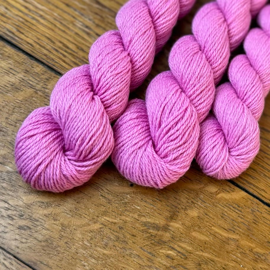 Wee County Yarns Kinross 4ply