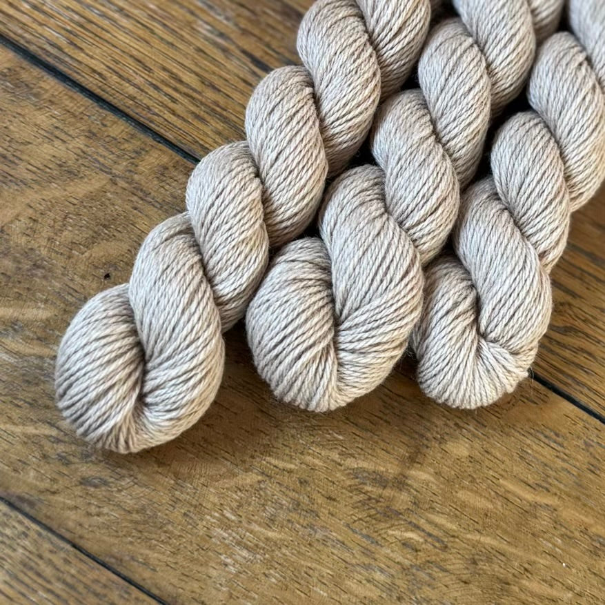 Wee County Yarns Kinross 4ply