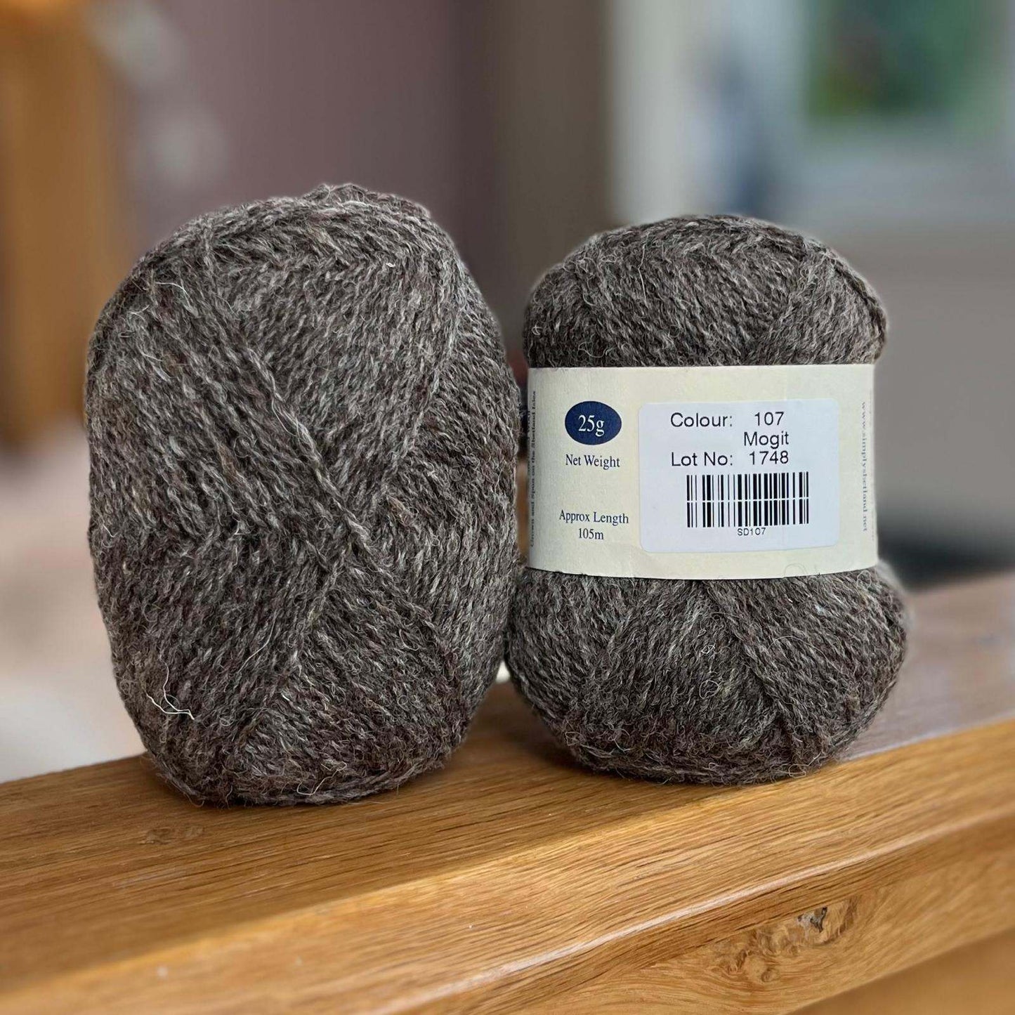 25g balls of Spindrift mogit