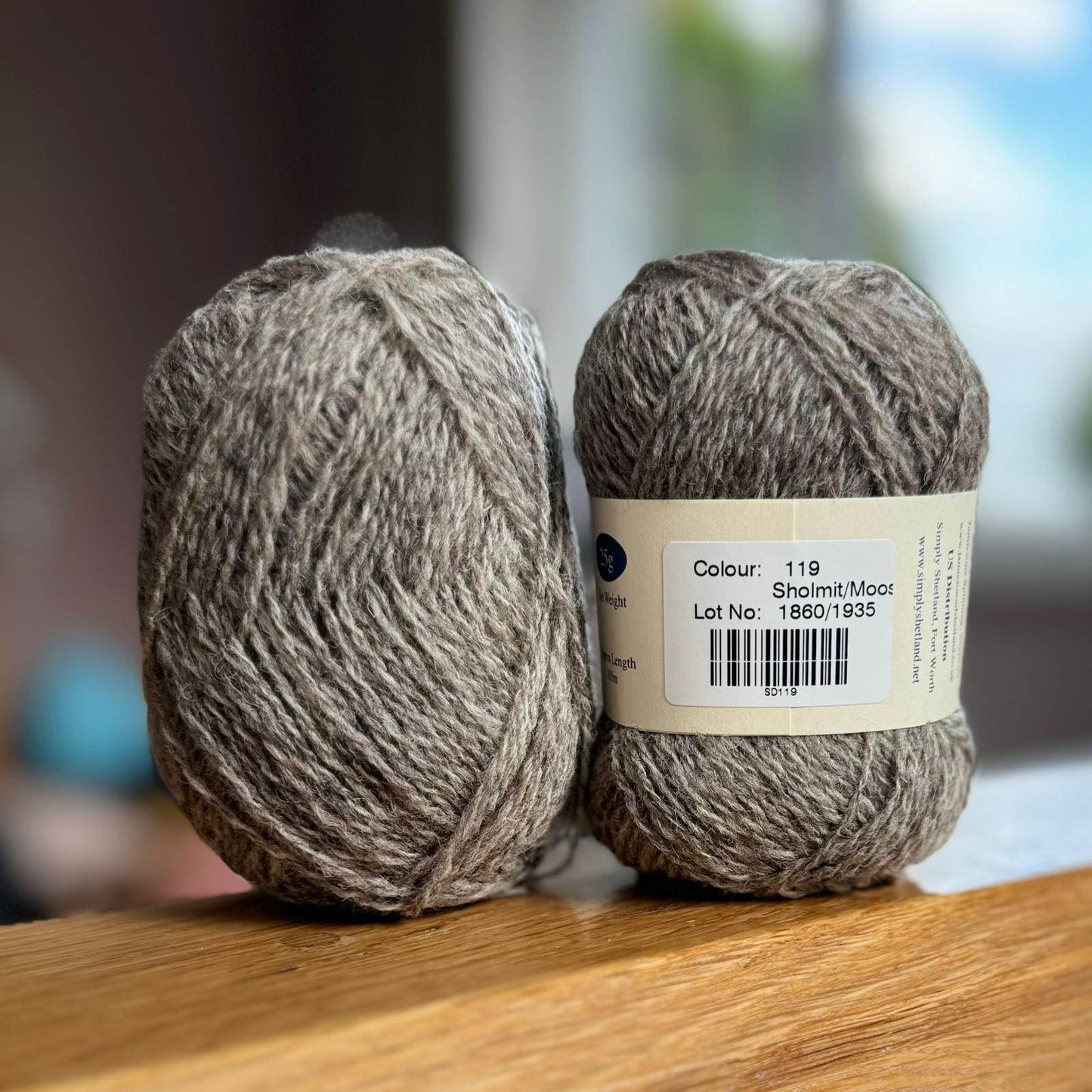 25g balls of Spindrift sholmit and mooskit