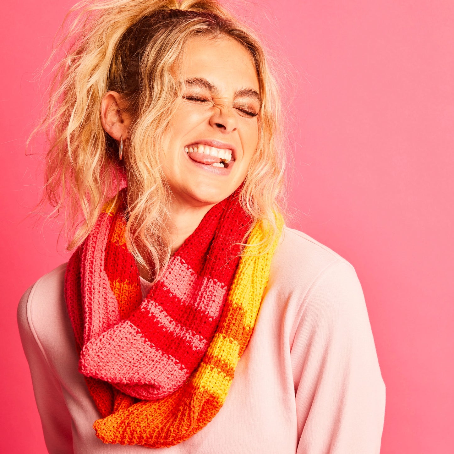 Sirdar Kith & Kin Knitting Kit - Infinity Cowl