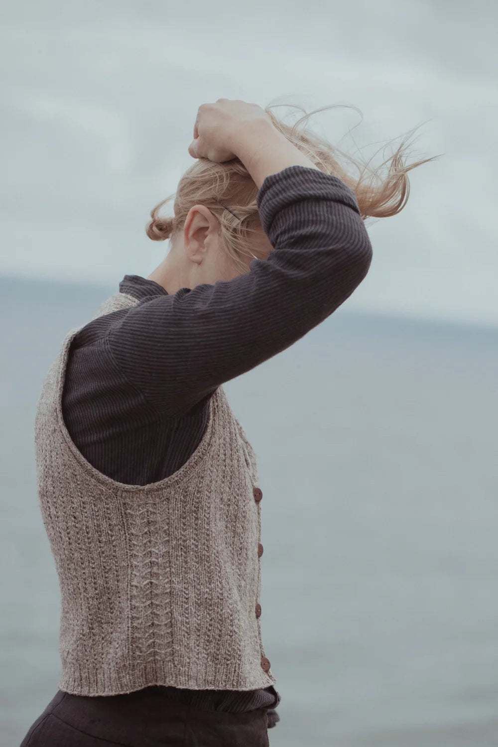 The Island and the Forest: A Knitted Correspondence