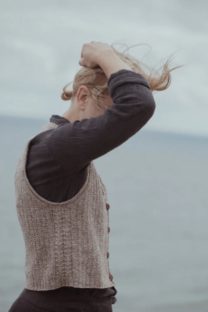 The Island and the Forest: A Knitted Correspondence