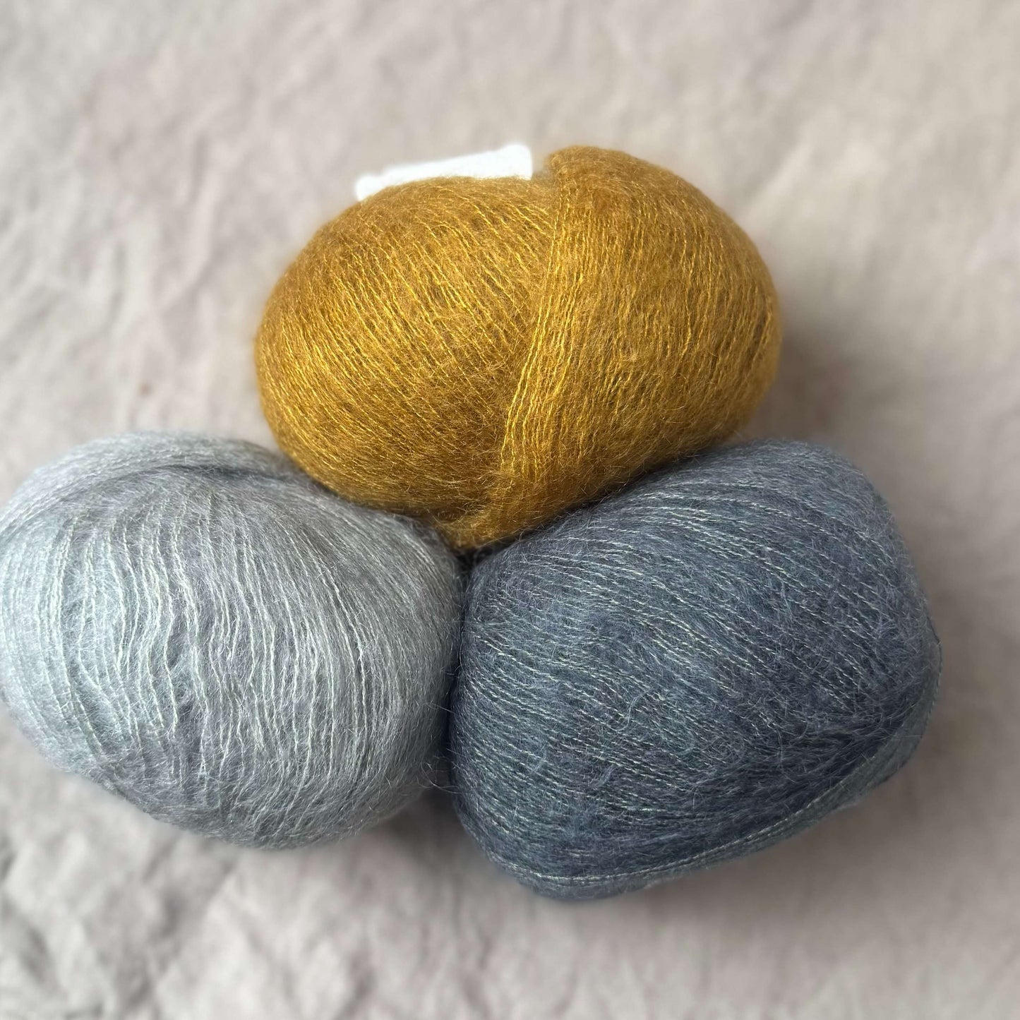 Llosa Shawl Knitting Kit