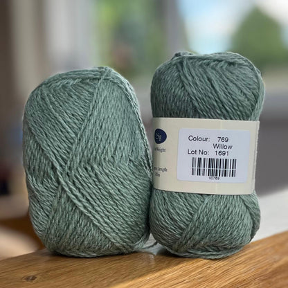 Jamieson's of Shetland Spindrift Blues