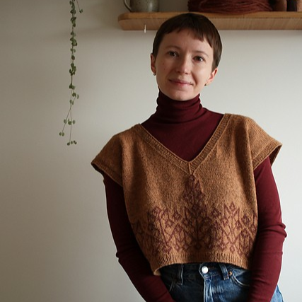 Pavuk Vest by Teti Lutsak