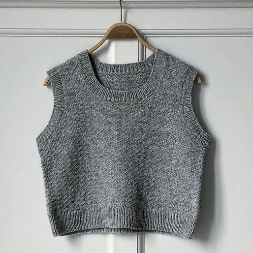 Emilie Vest by Camilla Vad